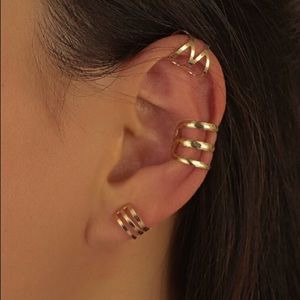 🌸2/$28 OR 🌺3/$33 Gypsy Gold Ear Cuff Set